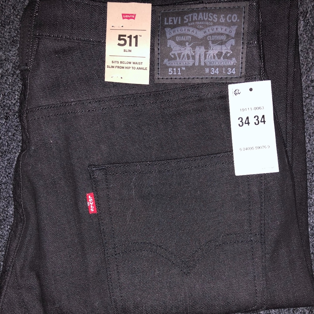 levis